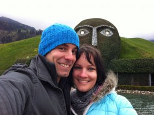 Swarovski Kristallwelten - Wattens - Bejárat (ez egy szökőkút, csak pont nem látszik a száj, ahonnan a víz folyik) :)